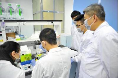 我校首間集教學、科研、臨床應用“三位一體”醫學研究與試驗發展實驗室正式投入使用